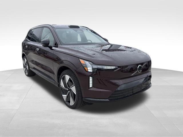 new 2025 Volvo EX90 car, priced at $95,140