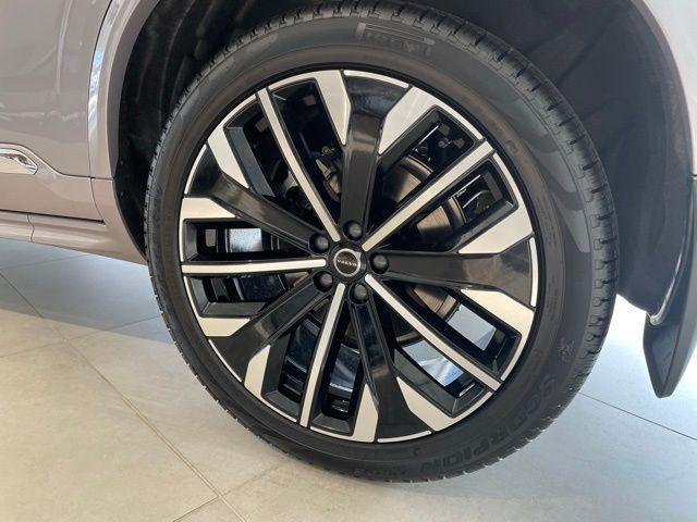 new 2026 Volvo XC90 car, priced at $76,685