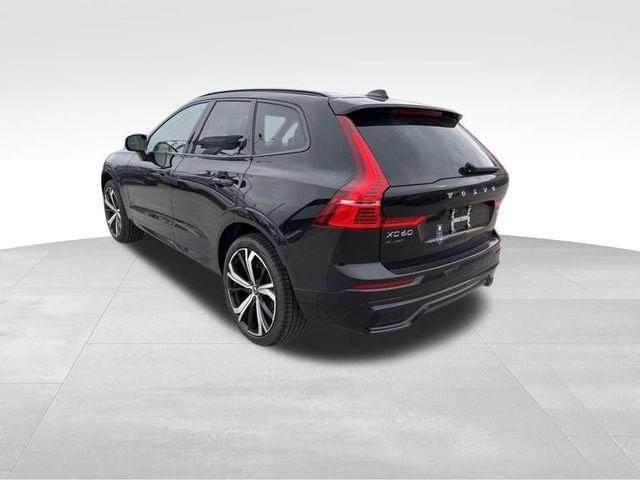 new 2025 Volvo XC60 car, priced at $60,250