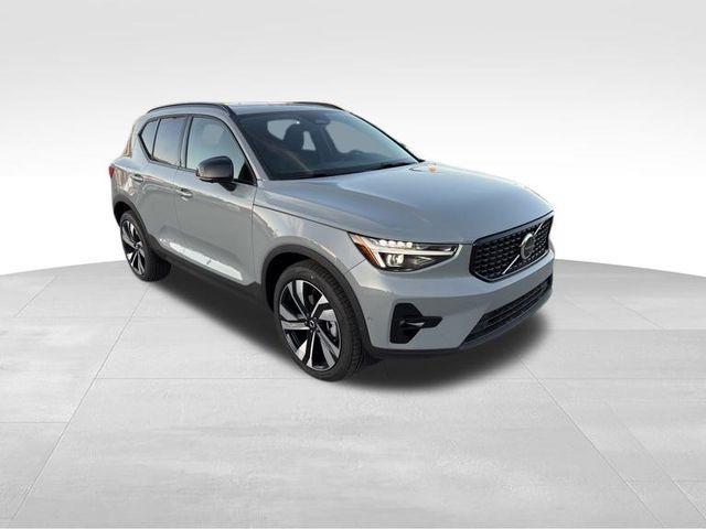 new 2025 Volvo XC40 car, priced at $49,790