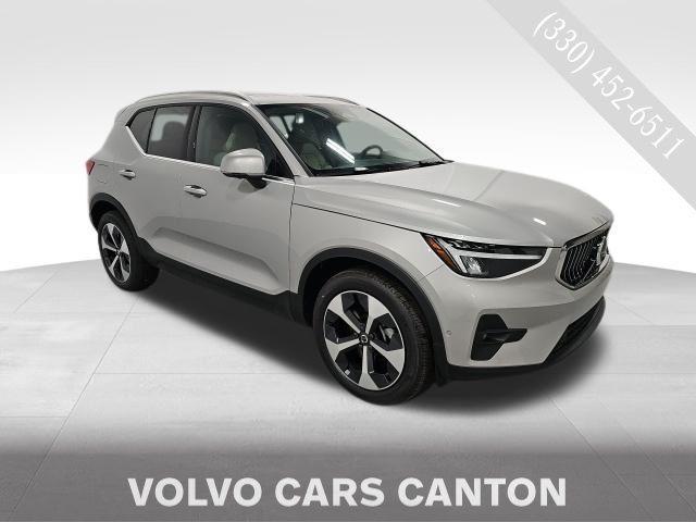 new 2025 Volvo XC40 car, priced at $48,550