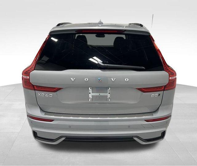 new 2025 Volvo XC60 car, priced at $60,660