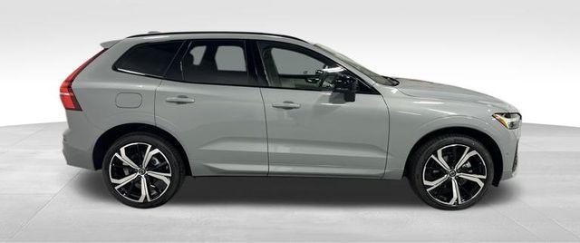 new 2025 Volvo XC60 car, priced at $60,660