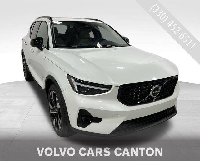 new 2025 Volvo XC40 car, priced at $49,810