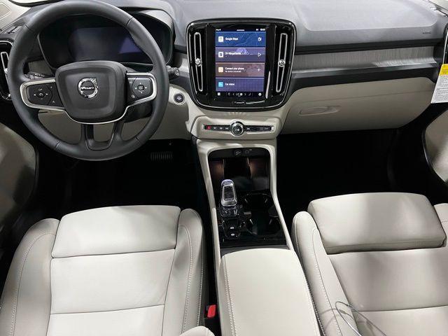 new 2025 Volvo XC40 car, priced at $49,810