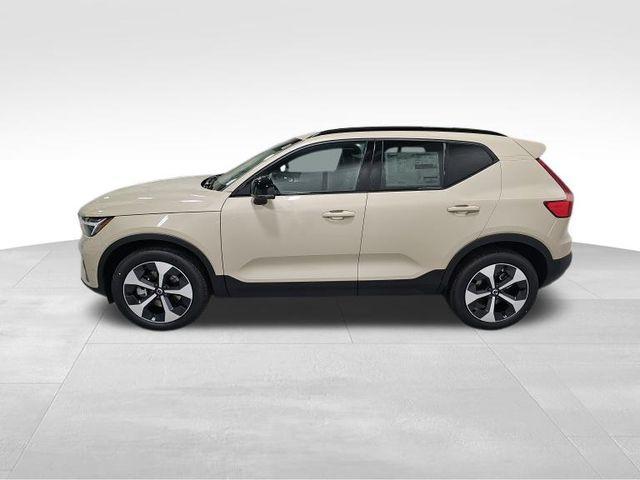 new 2025 Volvo XC40 car, priced at $48,550