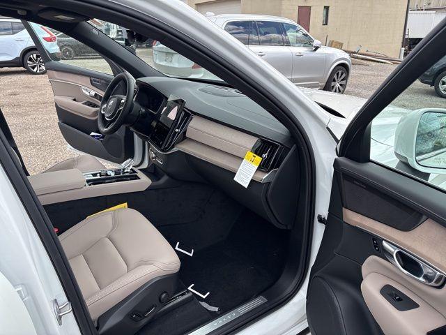 new 2025 Volvo XC90 Plug-In Hybrid car, priced at $78,805