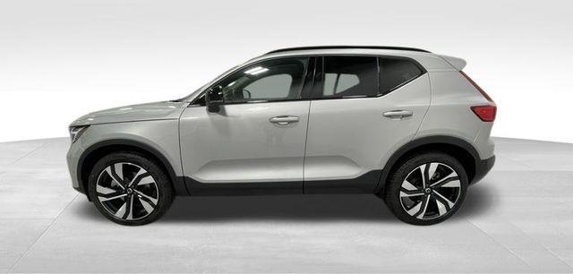 new 2025 Volvo XC40 car, priced at $51,550