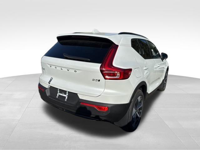 new 2025 Volvo XC40 car, priced at $48,775