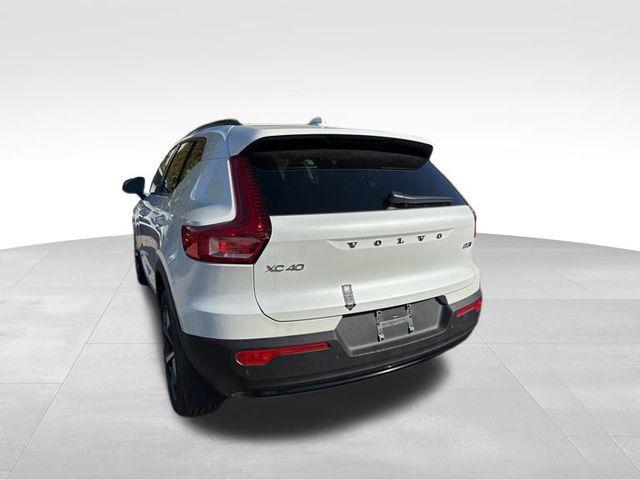 new 2025 Volvo XC40 car, priced at $48,775