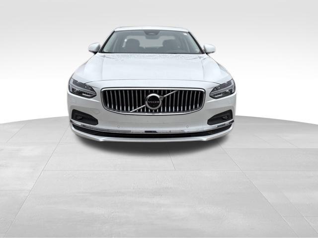 new 2025 Volvo S90 car, priced at $61,095