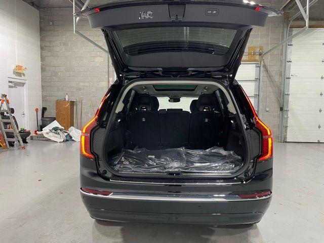 new 2026 Volvo XC90 car, priced at $71,825