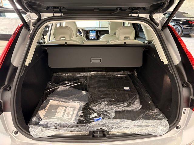 new 2025 Volvo XC60 car, priced at $55,705
