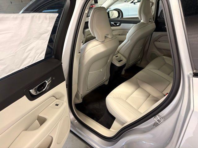 new 2025 Volvo XC60 car, priced at $55,705