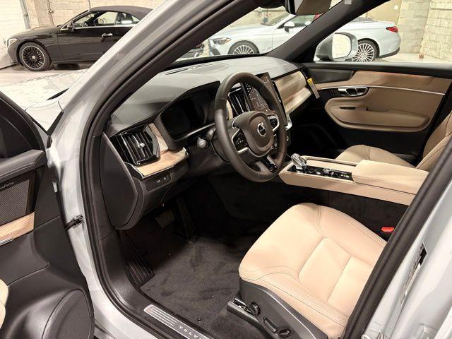 new 2025 Volvo XC90 Plug-In Hybrid car, priced at $78,805