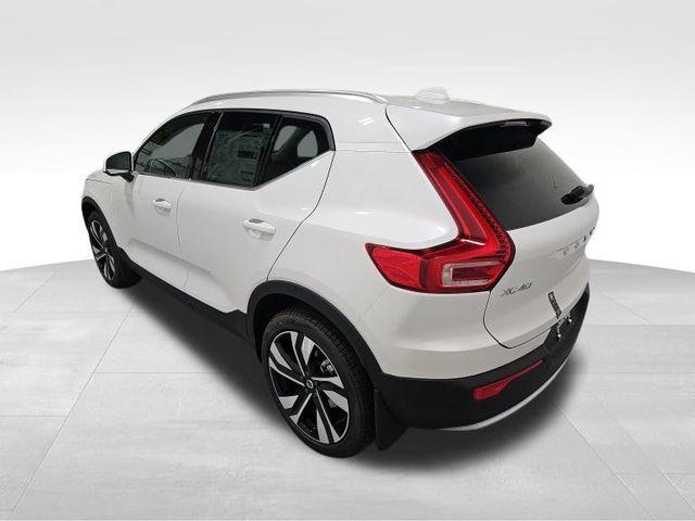 new 2025 Volvo XC40 car, priced at $52,985