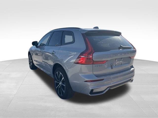 new 2025 Volvo XC60 car, priced at $57,310