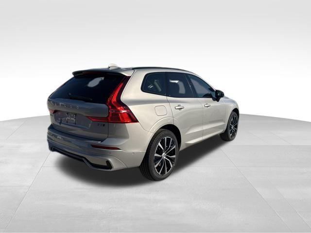 new 2025 Volvo XC60 car, priced at $57,310