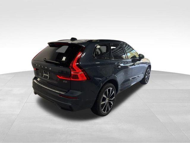 new 2025 Volvo XC60 car, priced at $56,525