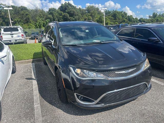 used 2017 Chrysler Pacifica car, priced at $11,882