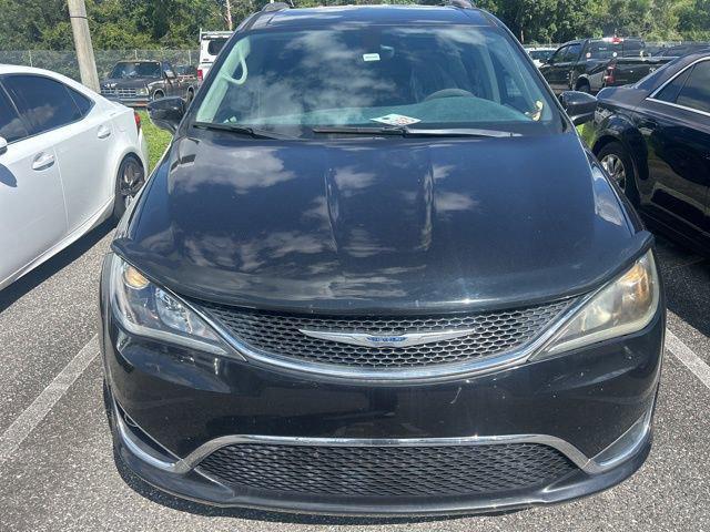 used 2017 Chrysler Pacifica car, priced at $11,882