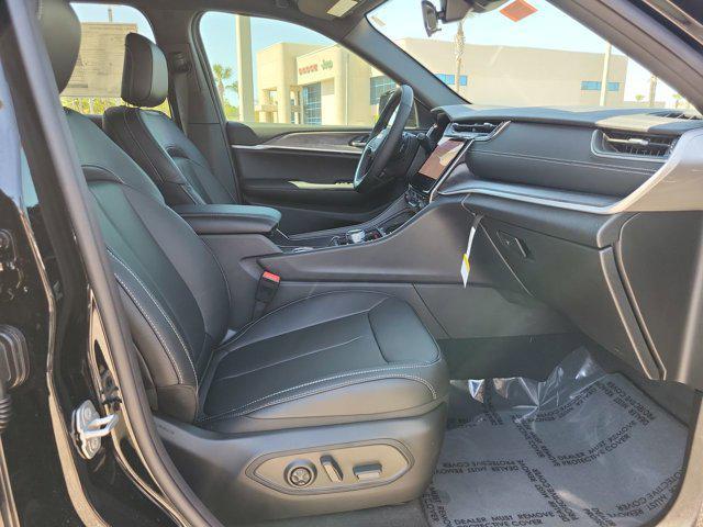 new 2025 Jeep Grand Cherokee car, priced at $39,329