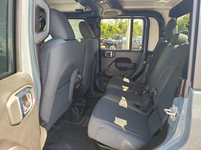 new 2025 Jeep Gladiator car, priced at $41,502