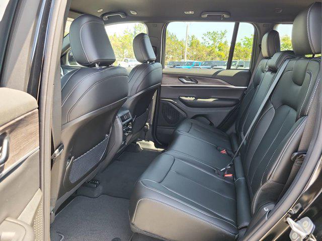 new 2025 Jeep Grand Cherokee car, priced at $39,916