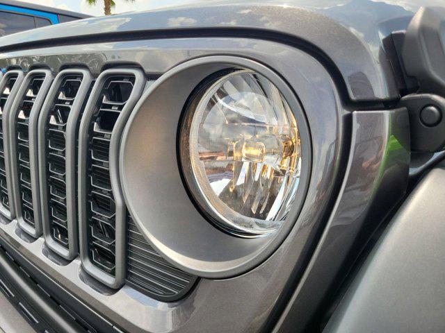 new 2025 Jeep Wrangler car, priced at $39,272