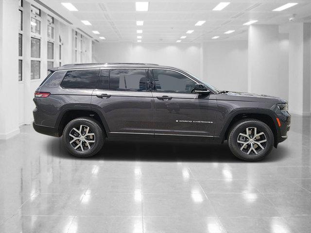 new 2025 Jeep Grand Cherokee L car, priced at $41,904