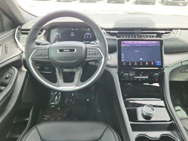 new 2025 Jeep Grand Cherokee L car, priced at $41,904
