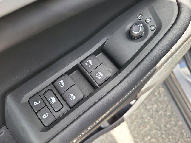 new 2025 Jeep Grand Cherokee L car, priced at $41,904