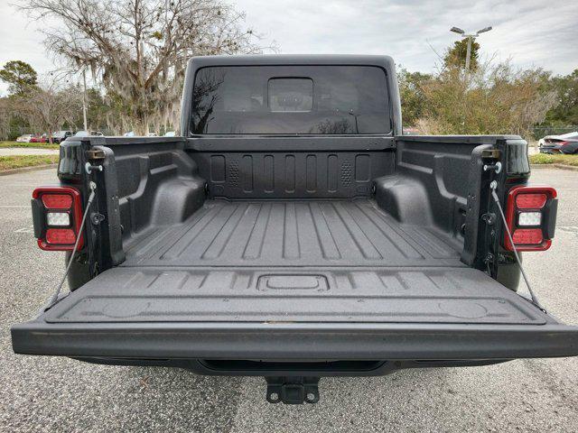 used 2022 Jeep Gladiator car, priced at $32,444