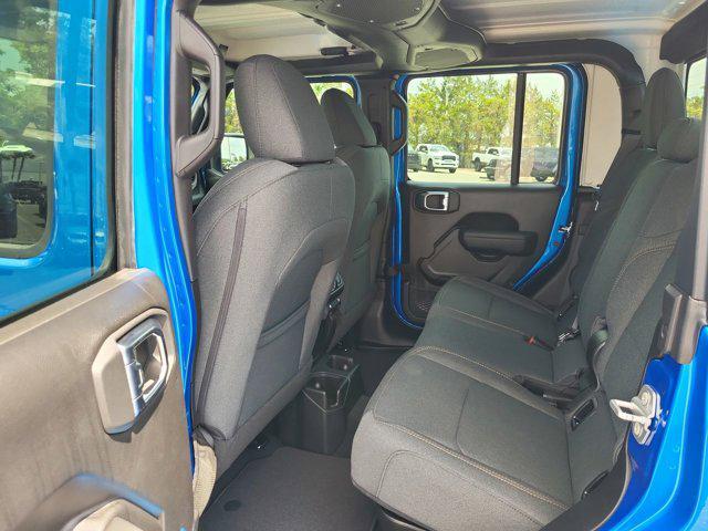 new 2025 Jeep Gladiator car, priced at $51,075