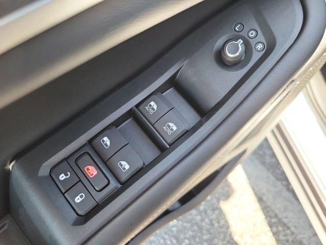 new 2025 Jeep Grand Cherokee car, priced at $42,363