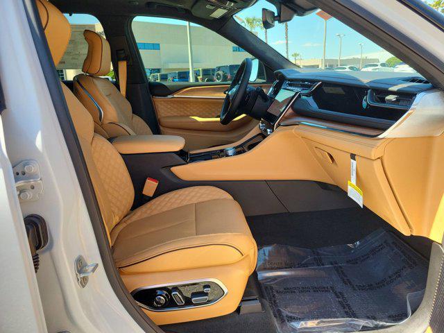 new 2025 Jeep Grand Cherokee car, priced at $61,434