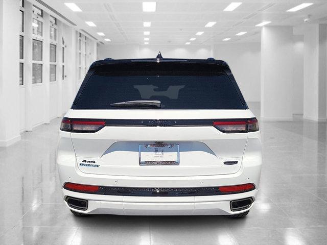 new 2025 Jeep Grand Cherokee car, priced at $59,697