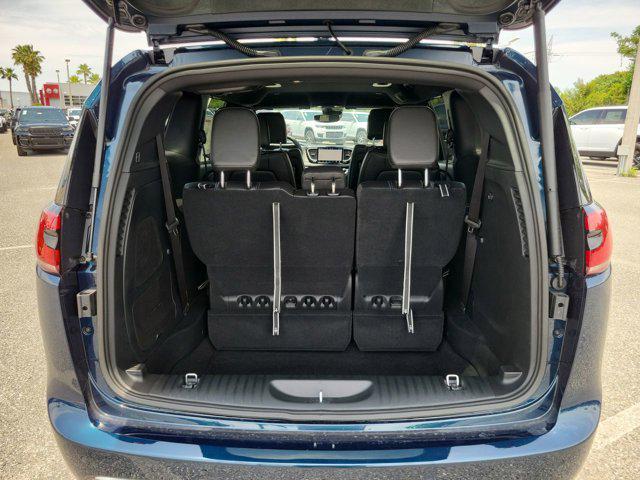 new 2025 Chrysler Pacifica car, priced at $47,002