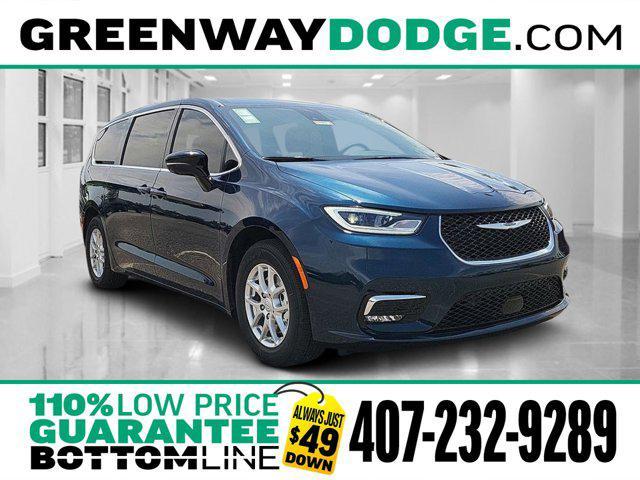 new 2025 Chrysler Pacifica car, priced at $47,002