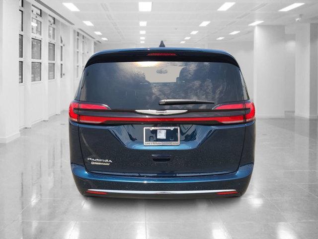 new 2025 Chrysler Pacifica car, priced at $47,002