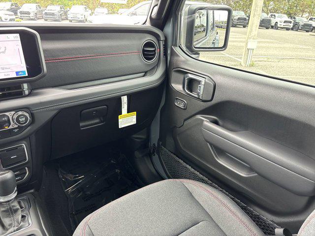 new 2025 Jeep Gladiator car, priced at $47,424