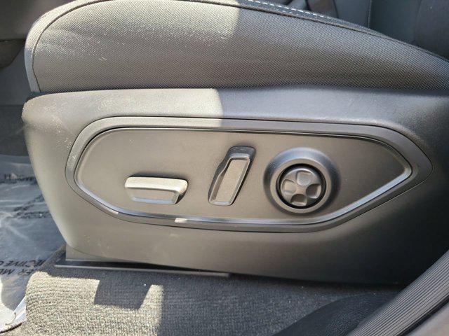 new 2025 Jeep Grand Cherokee car, priced at $34,833