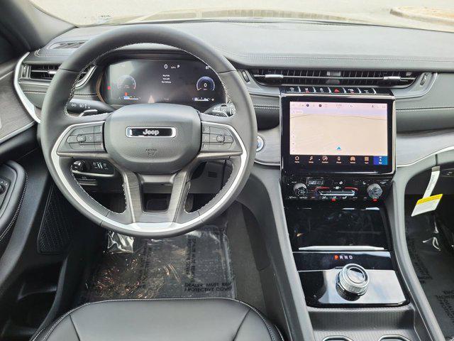 new 2025 Jeep Grand Cherokee car, priced at $40,878