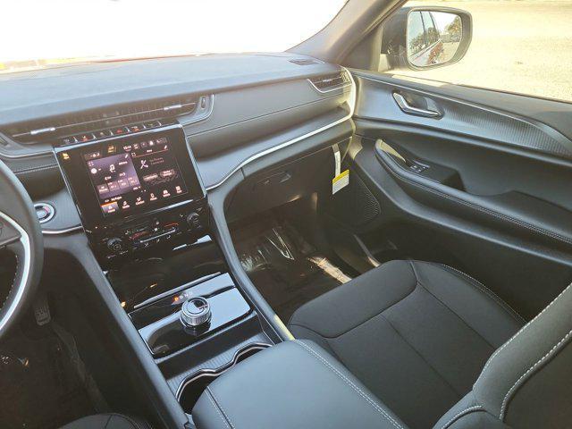 new 2025 Jeep Grand Cherokee L car, priced at $36,277