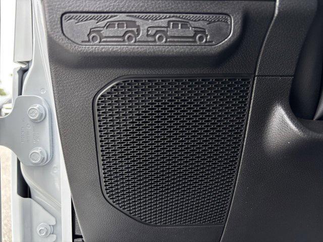 new 2025 Jeep Gladiator car, priced at $37,344