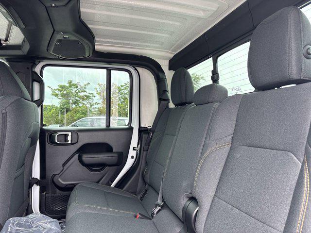 new 2025 Jeep Gladiator car, priced at $37,344