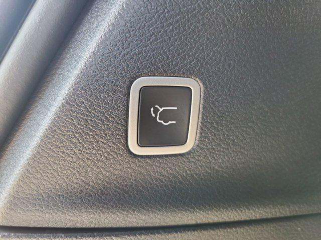 new 2025 Chrysler Voyager car, priced at $40,113