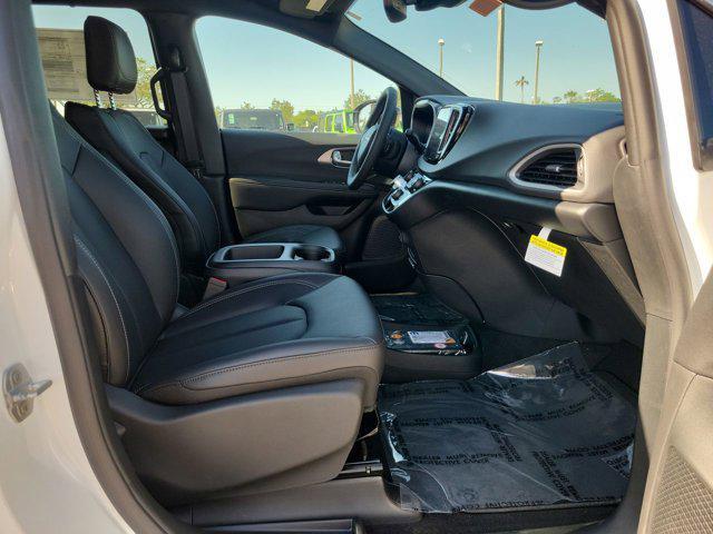 new 2025 Chrysler Voyager car, priced at $40,113