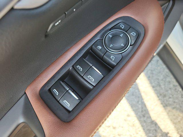 used 2021 Cadillac XT5 car, priced at $26,900