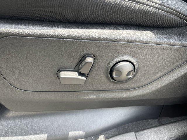 new 2025 Ram 1500 car, priced at $43,088